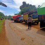 Demi Kelancaran Berlalu Lintas Anggota Polsek Seluas Atur Lalu Lintas Depan AKR
