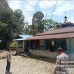 Polsek Lumar Lakukan Pengamanan Sholat Jum’at Di Masjid Al Muhtadin Dusun Sempayuk Kec Lumar