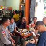 <em>Melalui Jum’at Curhat Kapolsek Berinteraksi Langsung Dengan Masyarakat</em>