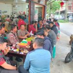 <em>Rutin Gelar Jum’at Curhat, Kapolsek Bengkayang Tingkatkan Komunikasi Dengan Tokoh Masyarakat</em>