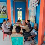 <em>Sambangi Perangkat Desa, Bhabinkamtibmas Jalin Komunikasi</em>