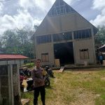 ANGGOTA POLSEK LUMAR GIAT PENGAMANAN IBADAH GEREJA