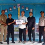 <em>Pastikan Kegiatan Aman dan tertib, Bhabinkamtibmas Hadiri Penyaluran BLT DD</em>