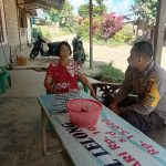 <em>Bhabinkamtibmas Selalu bekerja sama dengan seluruh lapisan masyarakat untuk mewujudkan keamanan dan Ketertiban</em>