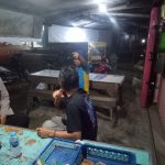 <em>Lewat DDS (Door To Door System) Cara Bhabinkamtibmas Sampaikan Himbauan Kamtibmas</em>