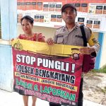 <em>Cegah praktek Pungli di Wilayah Desa Binaan, Bhabinkamtibmas Kampanyekan STOP Pungli</em>