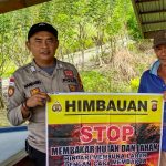 <em>Sambangi Warga , Bhabinkamtibmas Tak Pernah Bosan Sampikan Himbauan Karhutla Guna Cegah Kebakaran Hutan</em>
