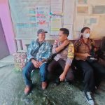 <em>Rutin Sambangi Warga,Bhabinkamtibmas Jalin Komukasi Dengan Warganya</em>