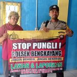 <em>Cegah Pungli Dengan melakukan sosialisasi larangan pungli kepada masyarakat</em>