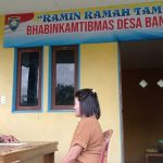 <em>Rutin Sambangi Warga Binaan,Cara Bhabinkamtibmas Dekatkan Diri Dengan Masyarakat</em>