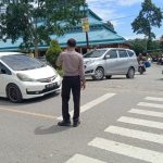 <em>Cipatakan Rasa Aman dan Nyaman Bagi Jamaah,Polsek Bengkayang Laksanakan Pengaturan Dan Pengamanan Sholat Jum’at</em>