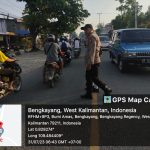 <em>Ciptakan Arus Lalu Lintas Yang Lancar, Polsek Bengkayang Laksanakan Strong Point</em>