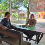<em>Bhabinkamtibmas Sambangi seluruh lapisan masyarakat untuk mewujudkan keamanan dan Ketertiban</em>