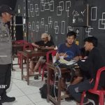<em>minimalisir terhadap kejahatan di Malam Hari, Polsek Bengkayang Galakan Patroli Malam</em>