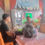 Sambangi Warga Bhabinkamtibmas Ajak Masyarakat Peduli  Keamanan  Lingkungan
