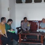 Pantau Kondisi Kamtibmas Desa Binaan, Babinkamtibmas Rutin Melaksanakan Sambang
