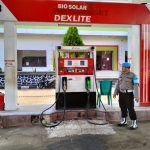 Patroli Rutin Polsek Bengkayang ,Pastikan Kegiatan Di SPBU berjalan Aman dan Tertib