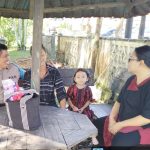 Melalui program Minggu Kasih, Personil Polsek Bengkayang, Polres Bengkayang, menyambangi berbagai wilayah yang ada di Bengkayang untuk memberikan bantuan, saran, maupun kritik langsung kepada masyarakat setempat