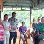 Bhabinkamtibmas Desa Bani Amas Ajak Ibu-ibu Binaan Jalin Keakraban dalam Kegiatan Minggu Kasih