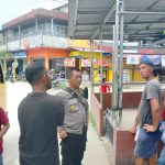 Jum’at Curhat Kapolsek Bersama Buruh angkut di Pasar Bengkayang