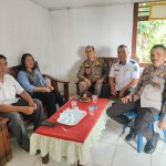 Kanit Samapta Polsek Sanggau Ledo Laksanakan Program Jum’at Curhat Sampaikan Pesan Kamtibmas