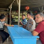 PROGRAM JUMAT CURHAT POLSEK SUNGAI RAYA KEPULAUAN MENGENAI PERMASALAHAN DAN SOLUSI BERSAMA